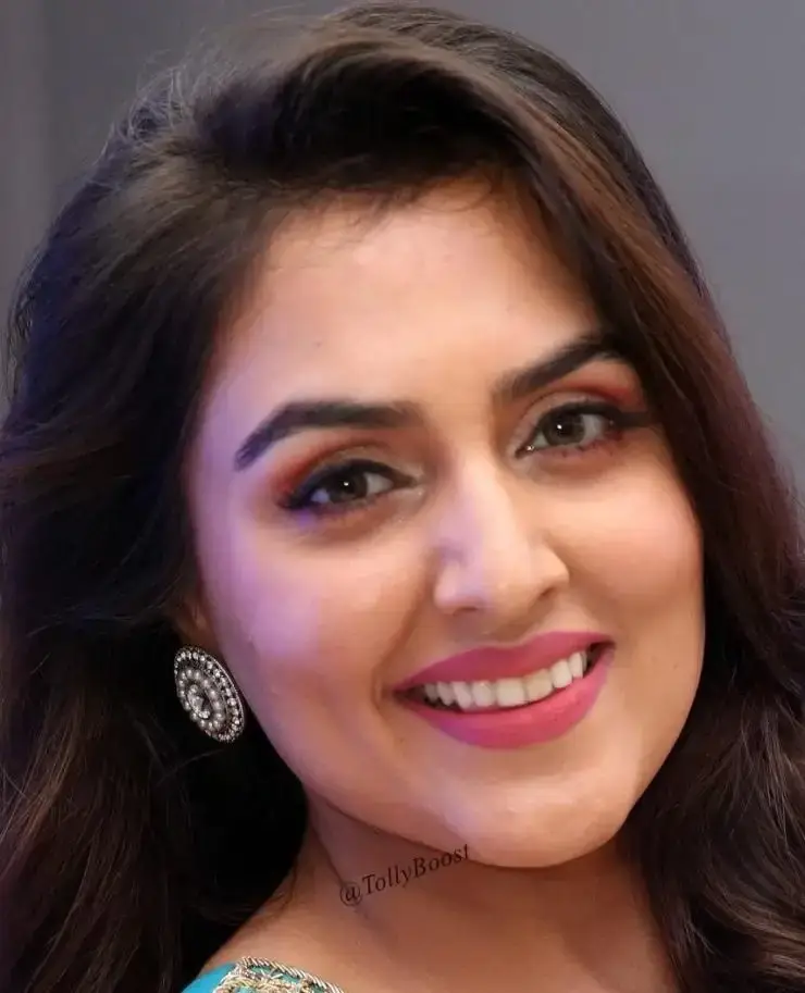 Gorgeous Indian TV Girl Ananya Soni Smiling Face Close Up